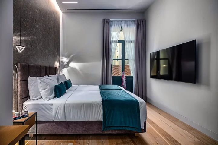 Cosmos Suite in Athens
